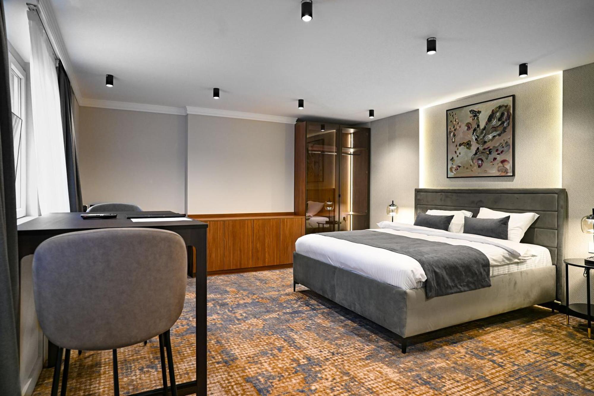 Black Gallo Residences Aparthotel